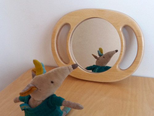 Espejo Acrílico Montessori Irrompible De Mano 1