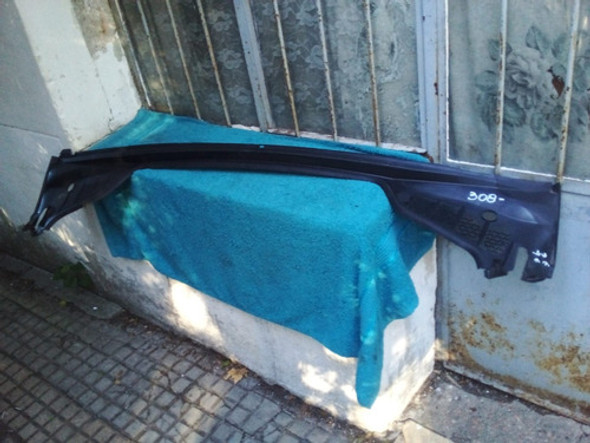 Torpedo De Parabrisas De Peugeot 308 0