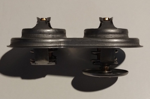 Termostato De 83° C/valv Compatible Con Scania P96-g380-r125 1