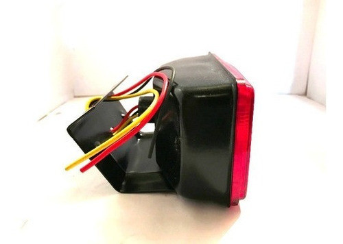 Lanterna Tras. Trator Massey 610/620/630/640/650(par)moderna 1