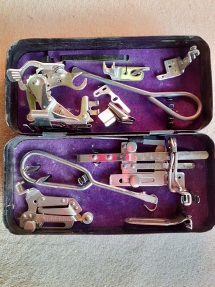 Singer Caja De Elementos Bordado Orig. Máq.coser Con Envío!! 0
