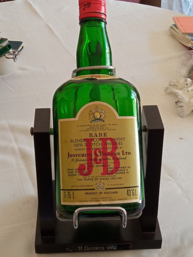 Botellon J&b 1.75 Lt Con Soporte Vertedor. Vacio 0