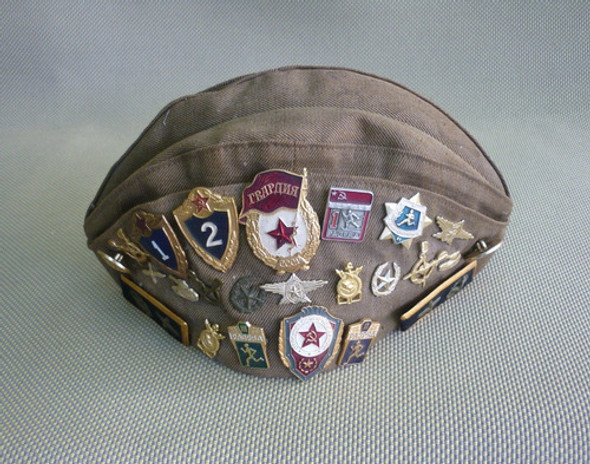 Gorra Militar Rusa Con Pines - Chica 1