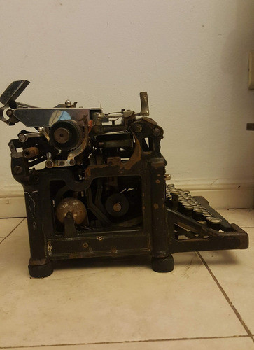 Antigua Maquina Escribir Underwood 1900 Usa Decora Ambientá 1