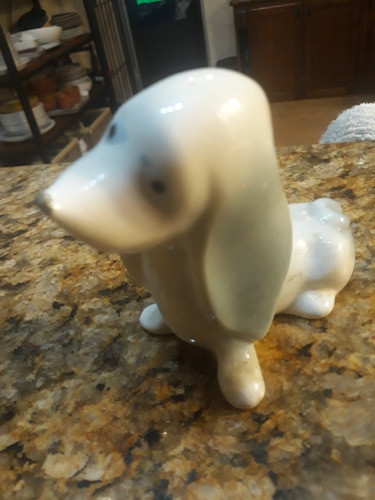 Figura Perro En Porcelana 0