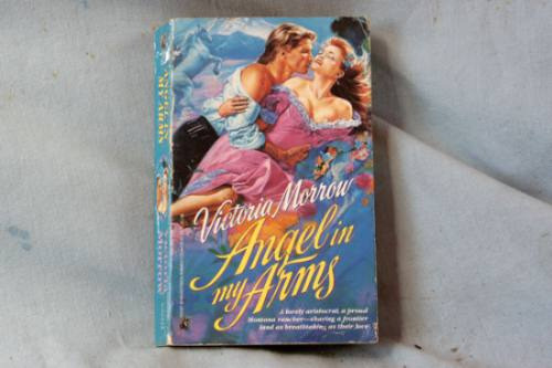 Angel In My Arms, Victoria Morrow (en Ingles) 0
