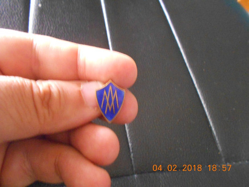 Lucheto Pin Prend. Esmalte Antiguo Colegio Maria Auxiliadora 0
