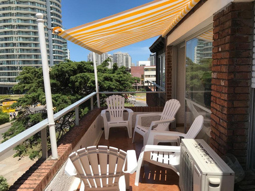 Lindo Apartamento Con Terraza, Cerca De Todo (edificio Coq Hardi) 1