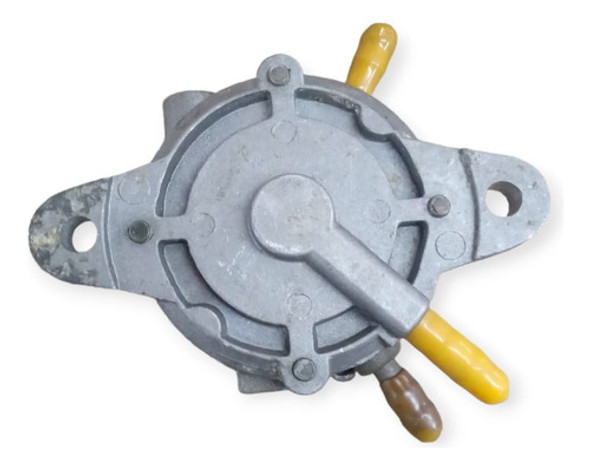 Bomba De Nafta Motomel Strato Executive 250 0