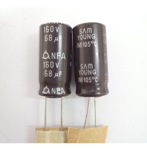 Capacitor  Condensador Electrolitico 68uf 160v 10x20 0