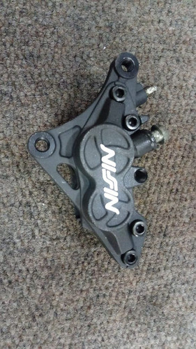 Pinça De Freio Dianteira Esquerda Gsx 750w/90 Original 0
