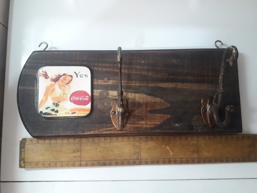 Coca Cola Perchero Madera,ganchos Dobles Antiguos 0