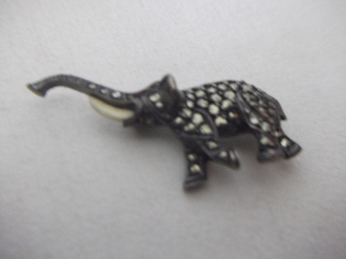 B. Antigo - Broche Antigo Elefante Com Macassites E Rubi Eb4 0