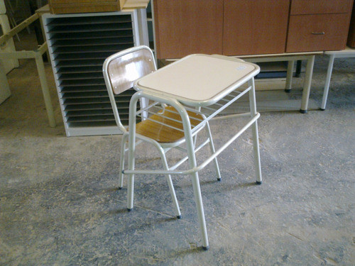 Combo Pupitre Antigolpe  Y 1 Sillas - Zona Norte 0