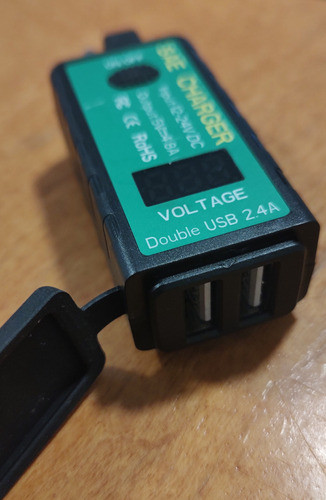 Toma Usb Dual 2.4v Motocicleta 1
