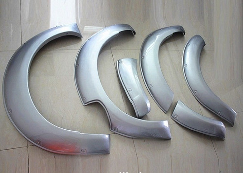 Fenders Sunz Lisos C/agujeros Nissan Np300 16-21 Plateados 1