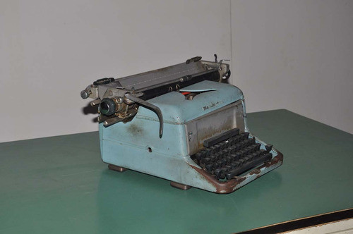 Máquina De Escribir Remington Celeste 1