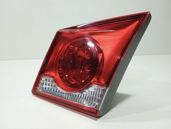 Lanterna Tampa Traseira Lado Direito Cruze Sedan 2012/2015 1