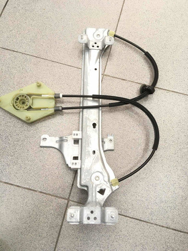 Levantavidrio Trasero Derecho Renault Fluence 1