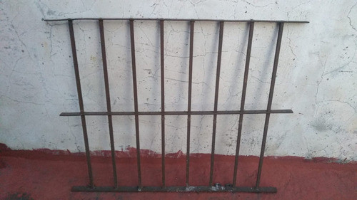 Reja De Hierro Caño Cuadrado 0