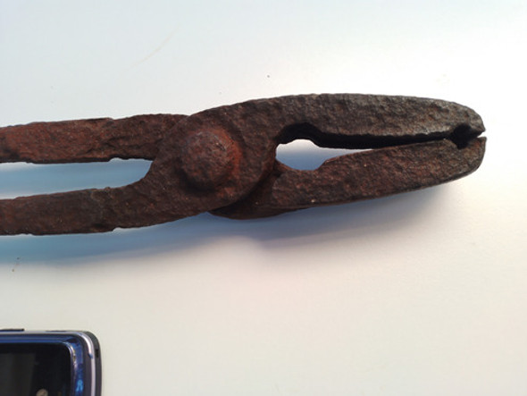 Antigua Pinza D Herrero Para La Fragua Yunque Forja 62cm 1