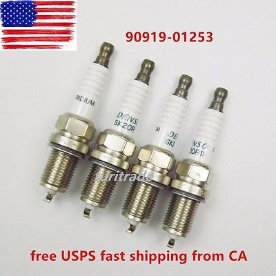 Set De 4 Nuevo Toyota / Lexus Bujías 90919-01210 Sk20r11 329 1