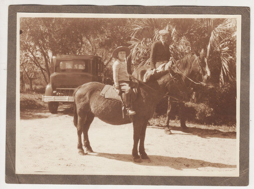 1930 Durazno Fotografia Real Con Jinetes Y Cachila Vintage 0