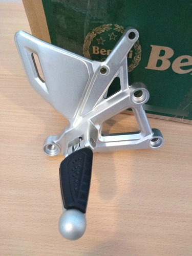 Soporte Estribera + Pedalin Benelli Tnt 600 Original 1