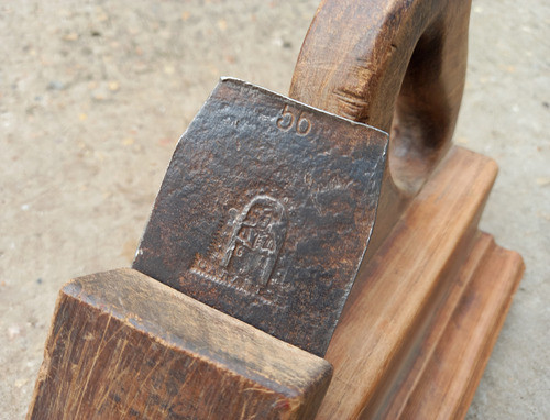 Hermoso Y Antiguo Cepillo Carpintero De Origen Frances 1
