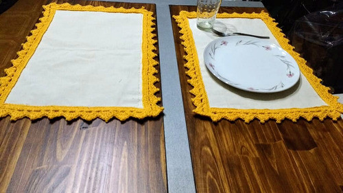 2 Individuales De Tela Y Crochet 1