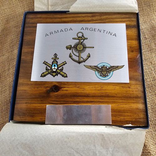 Placa De Madera Armada Argentina - 1347 1
