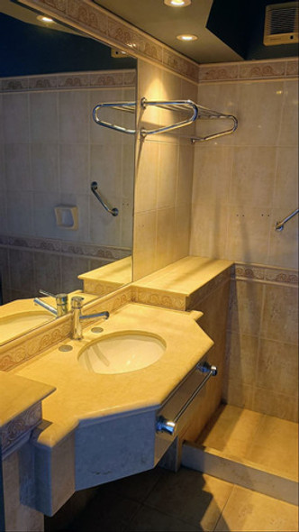 J.s. Alquiler Oficina Monoambiente Pocitos Vista Gomensoro 1