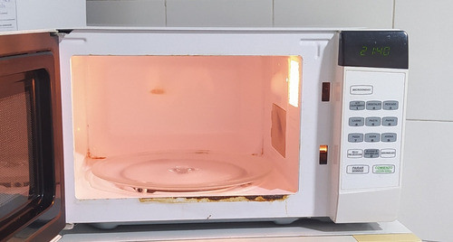 Horno Microondas Midea 20 Litros Usado 1