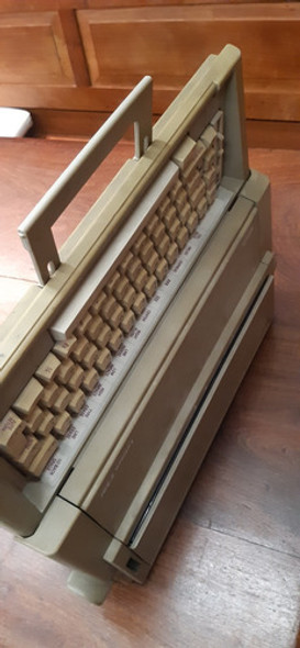Maquina De Escribir Electrica Marca Olivetti Lettera E 501 1