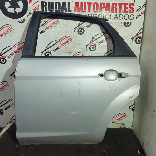 Puerta Trasera Izquierda Ford Focus ---- 0