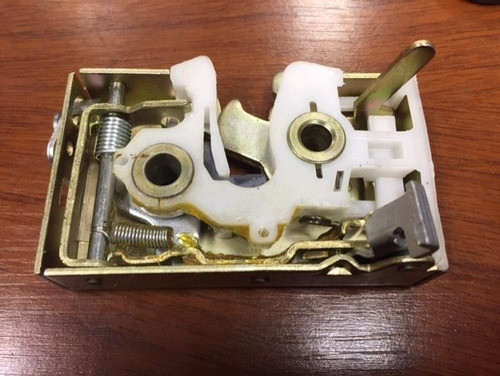 Cerradura Puerta Tra Izq Vw Santana 87-91 0