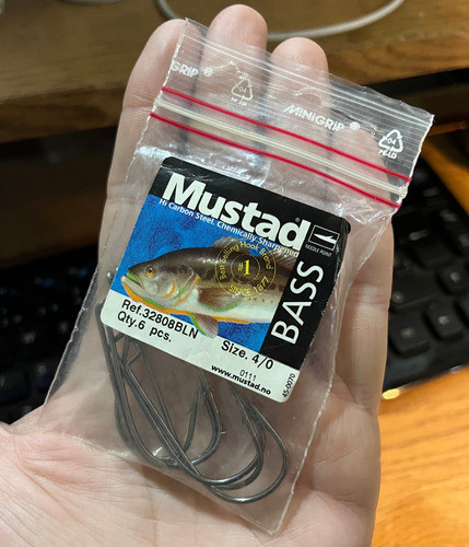 Anzuelos Mustad Bass Offset Nº 4/0 32808bln X6 Unidades 1