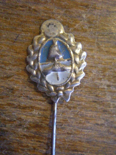 Antiguo Pin Con Escudo Nacional 1