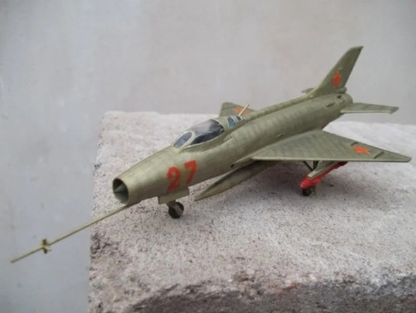 Avion Mikoyan Mig 21 Fishbed 1/72 Escala Modelex 1