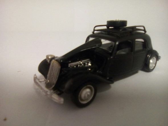 Citroen 15 Six  1:43 Solido Milouhobbies A2302 1