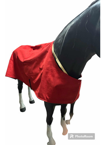 Manta Tapa Poncho Para Caballo Impermeable Con Abrigo Invier 1