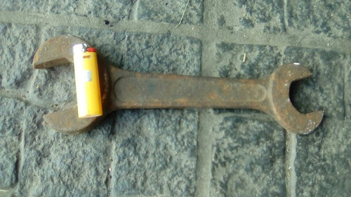 Antigua Llave Gigante De Ferrocarril Hierro Macizo 1