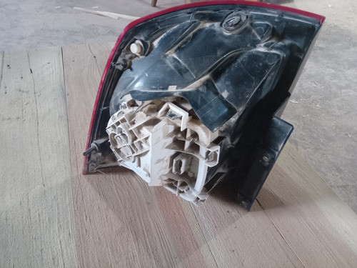 Luz Trasera De Oroch Derecha Con Detalle 1