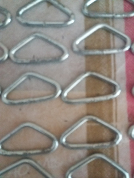 Ganchos Triangulos Para Lona De Cama Elastica $60 C/u.. Lea 1