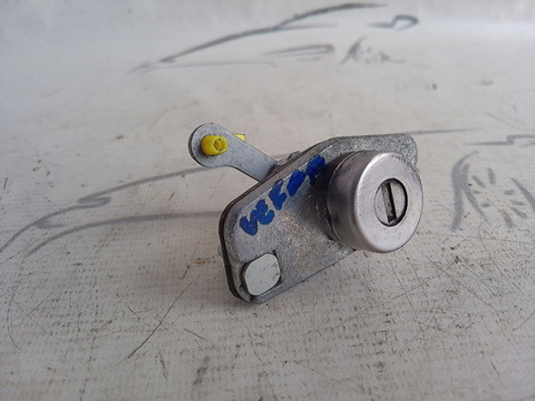 Miolo Tampa Traseira Nissan Versa 17 18 19 20 0