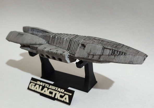 Nave Adamant Battlestar Galactica Con Base (18cm) 1