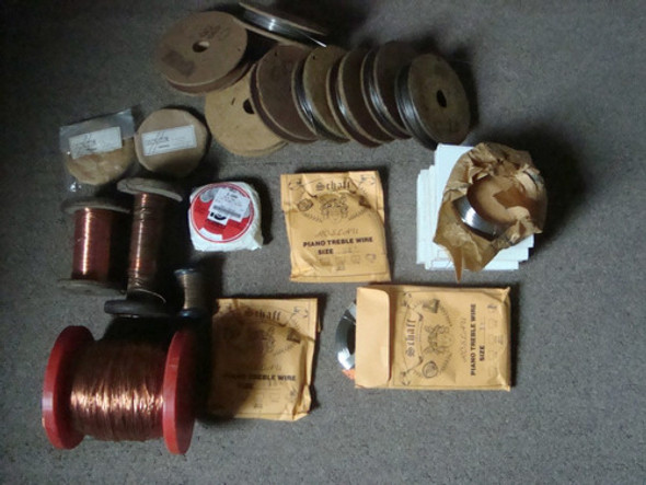 Cuerdas De Piano Roslau Y Nac Apagadores Canaleta Cuña 1