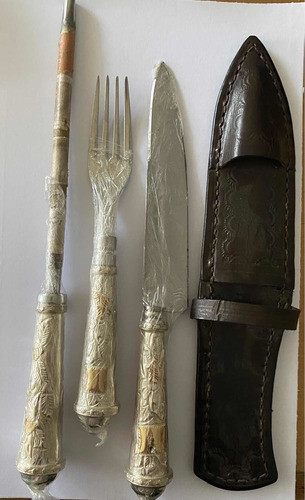 Conjunto Tenedor Cuchillo Y Chaira Plata Y Oro 0