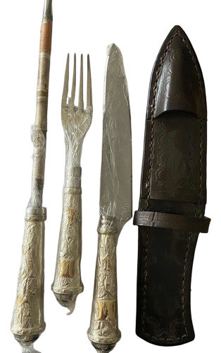Conjunto Tenedor Cuchillo Y Chaira Plata Y Oro 0