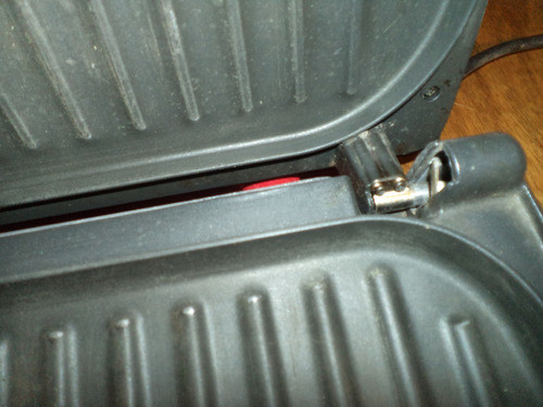 Parrilla Biferaeléctrica Atma Pg4720 220v - 240v 1